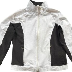 Women's XL black and white lightweight jacket with 2 zippered pockets